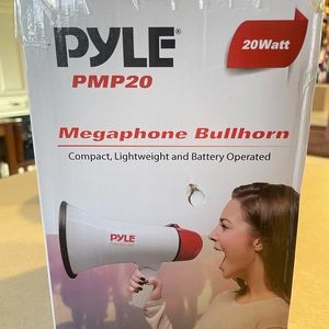 Megaphone Bullhorn - Pyle PMP20 - brand new